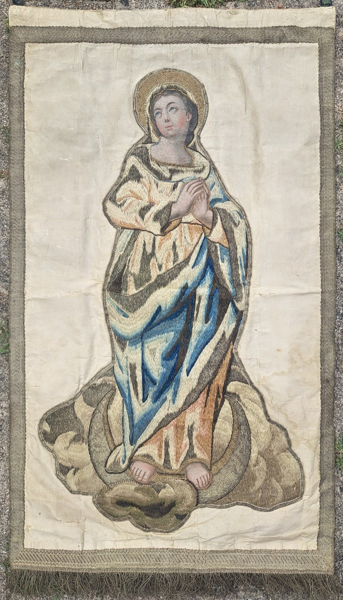 Bannière de procession ou tenture de soie brodée "vierge immaculée" -photo-2