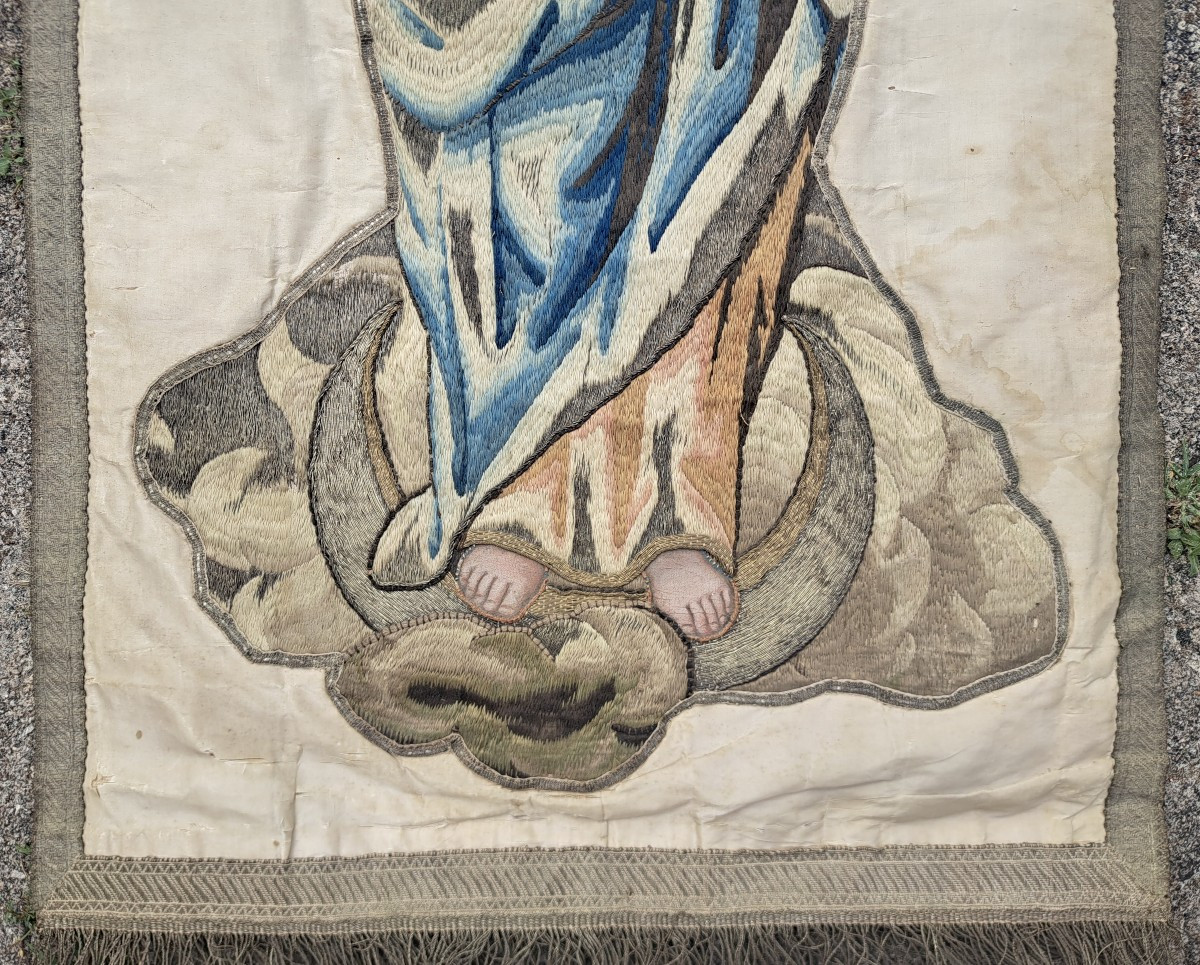 Bannière de procession ou tenture de soie brodée "vierge immaculée" -photo-1