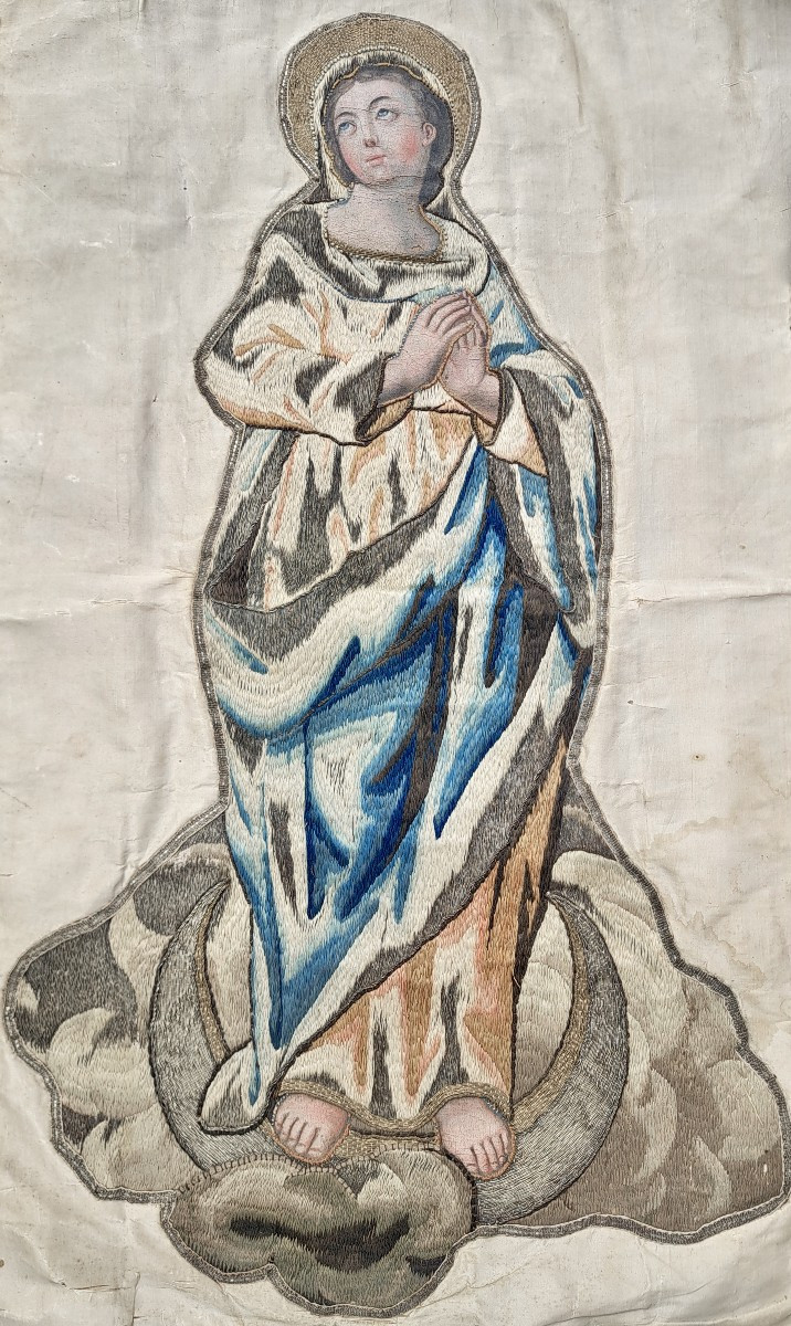 Bannière de procession ou tenture de soie brodée "vierge immaculée" 