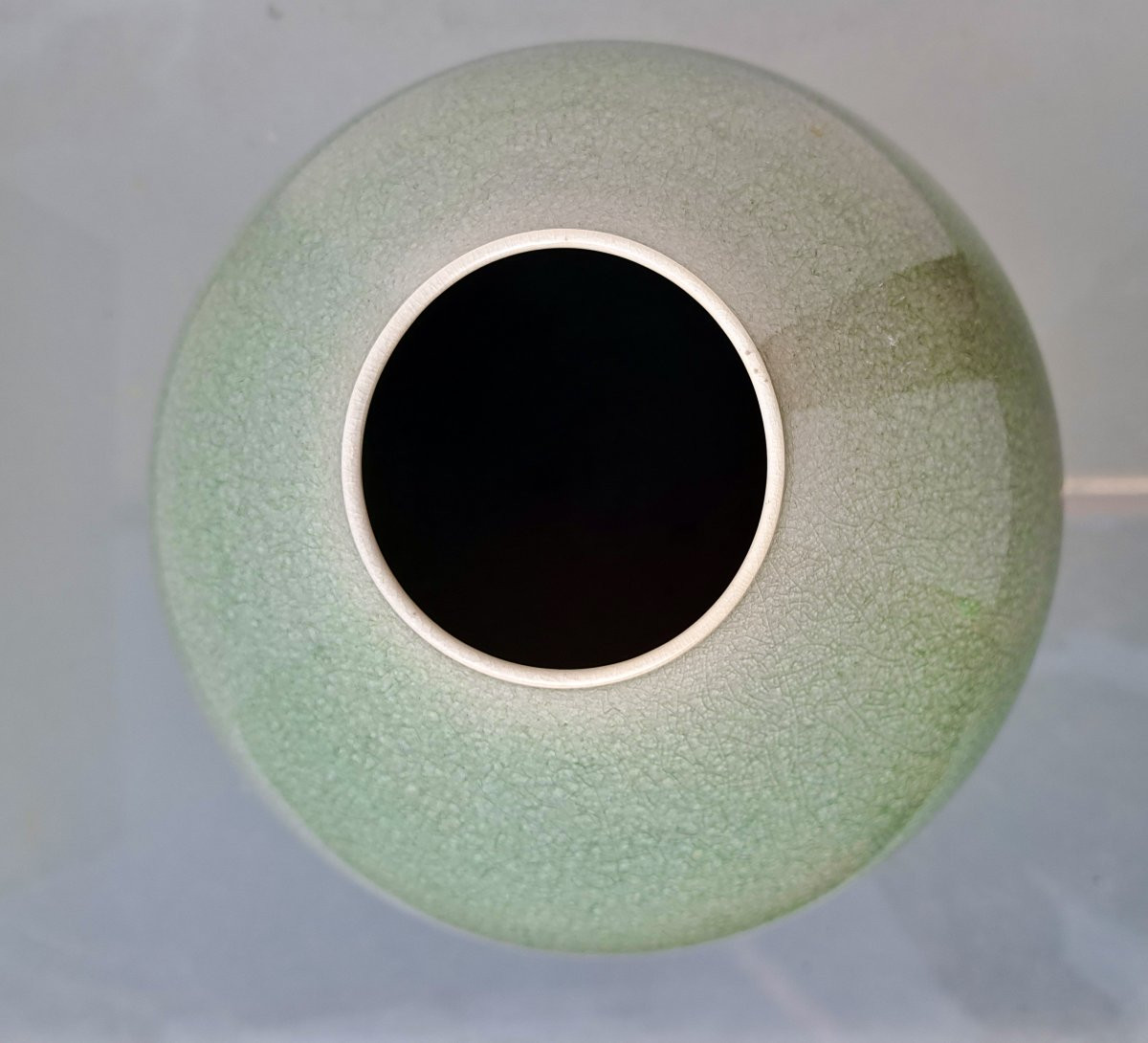20th Century Celadon Enameled Porcelain Ball Vase-photo-3