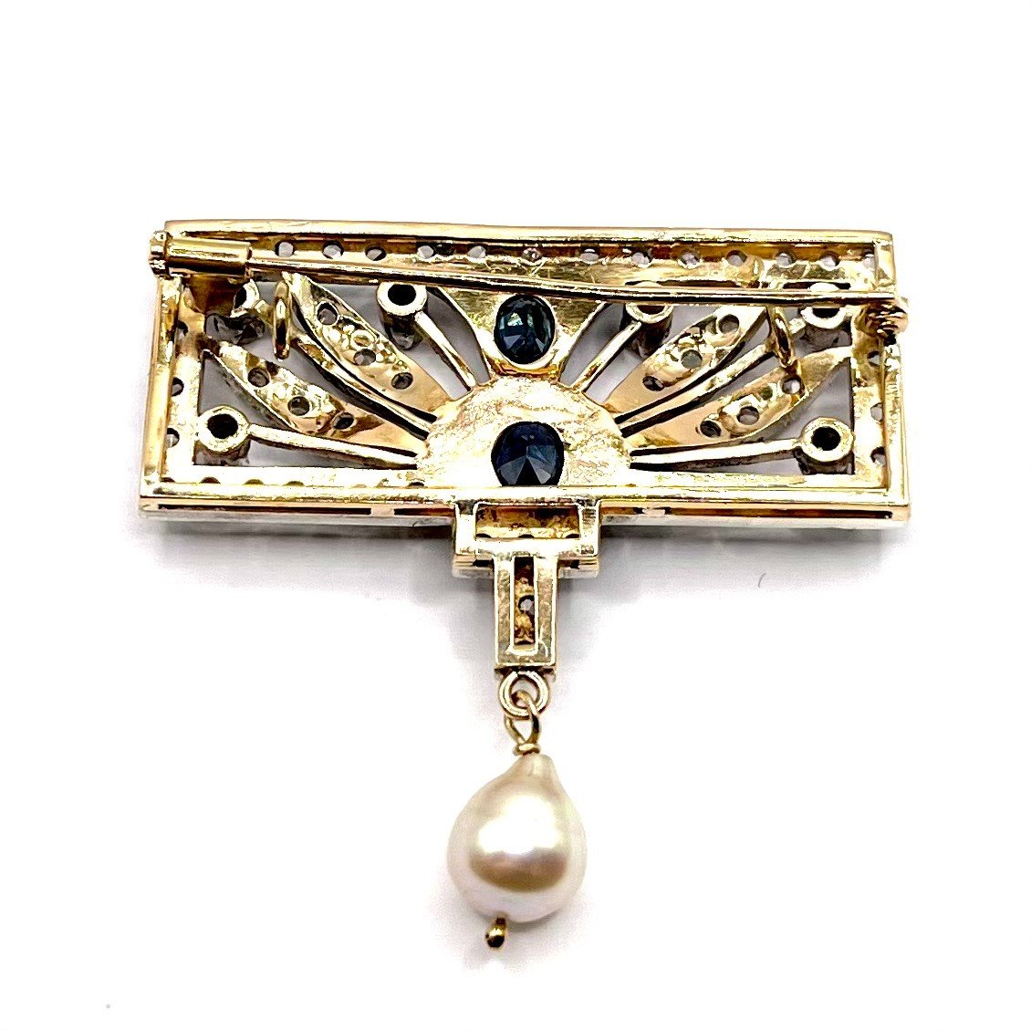 0161. Art Deco Brooch With Diamond And Blue Sapphire-photo-1