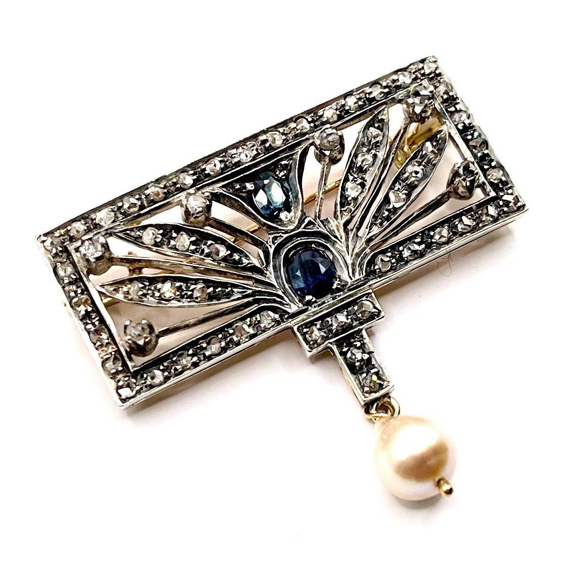 0161. Art Deco Brooch With Diamond And Blue Sapphire-photo-3