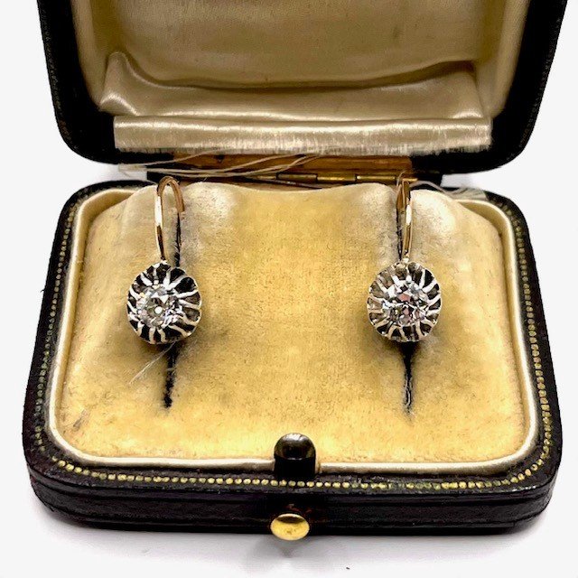 4857. Boucles d'Oreilles Art Déco En Or Avec Diamants-photo-1