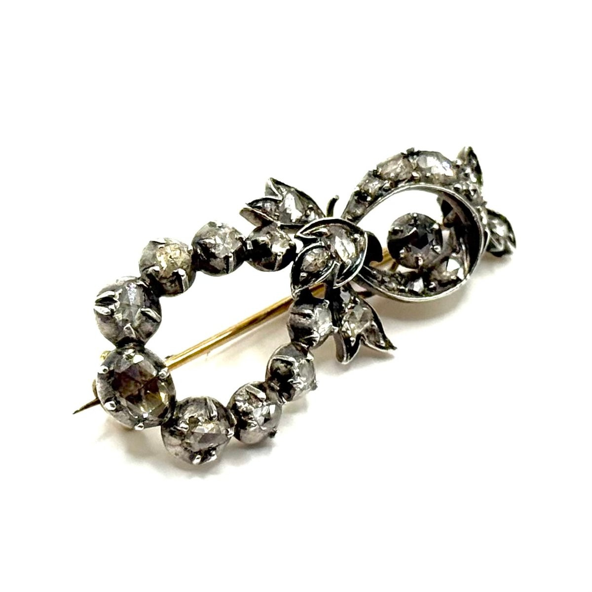 1438. Broche antique en or ornée de diamants-photo-2