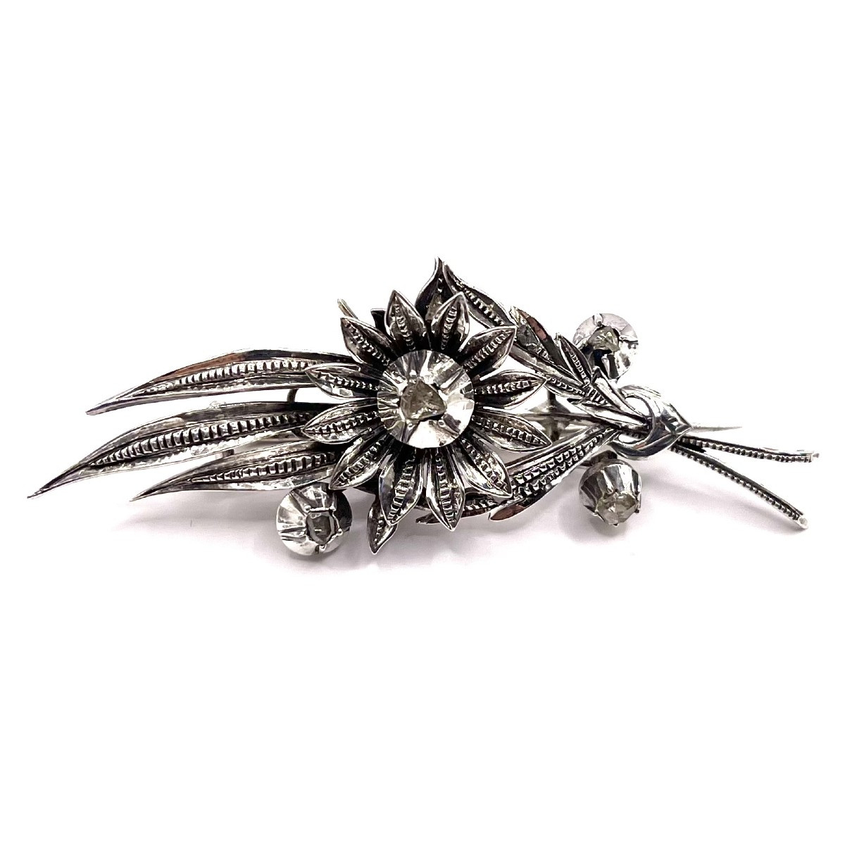 1026. Antique Silver Brooch With Diamonds 