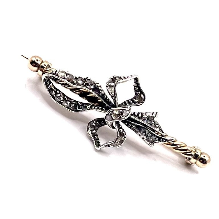 1016. Gold Brooch Set With Silver Diamonds-photo-3