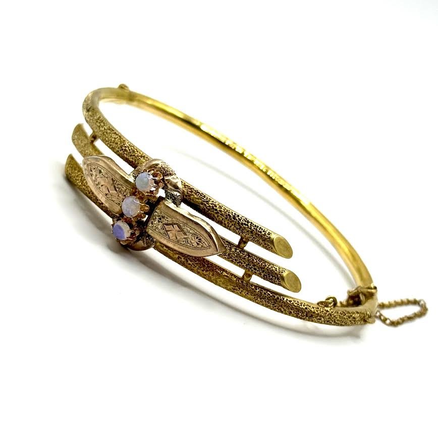 1572. Gold Bracelet With Noble Pale-photo-2