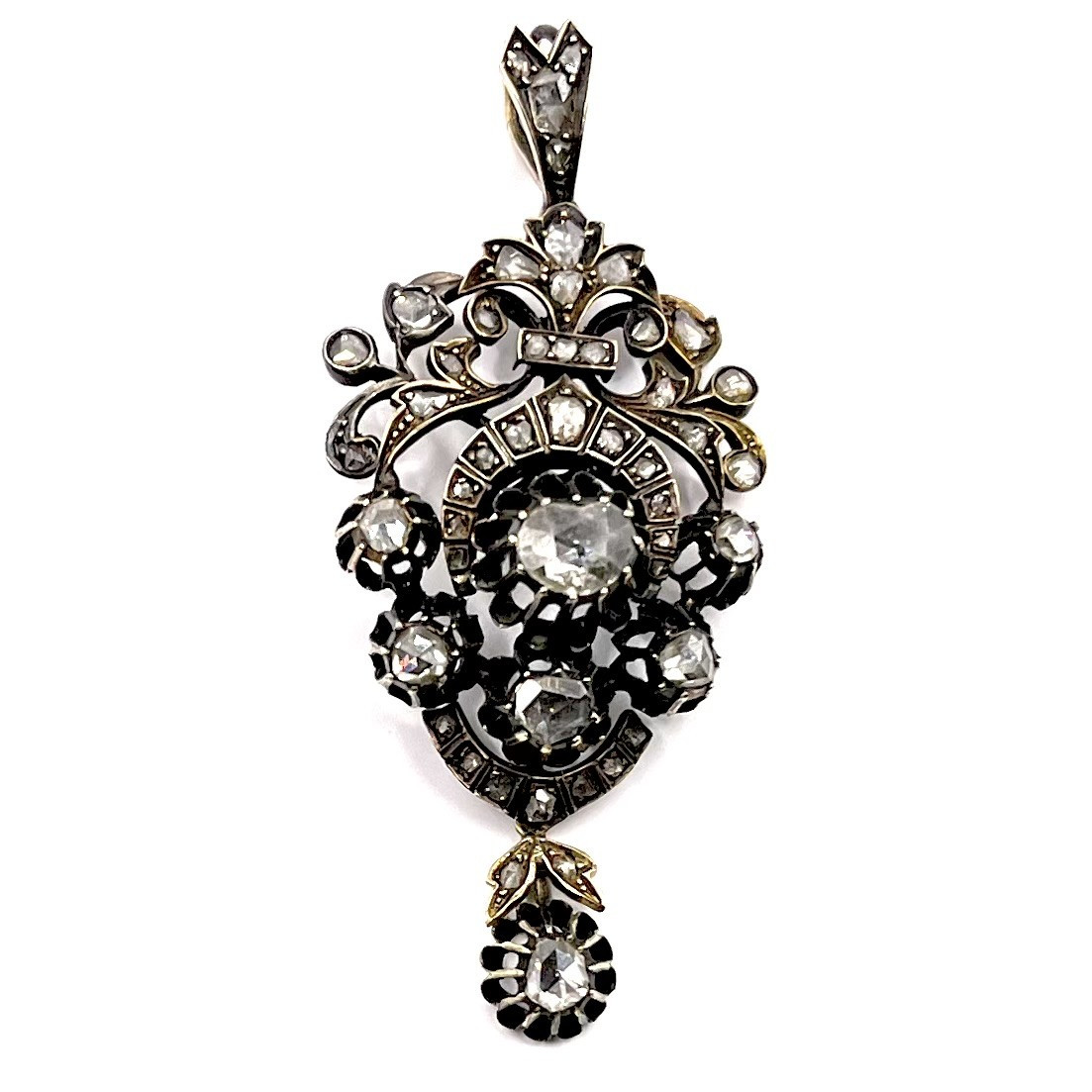 0648. Médaillon Art Nouveau Avec Diamants