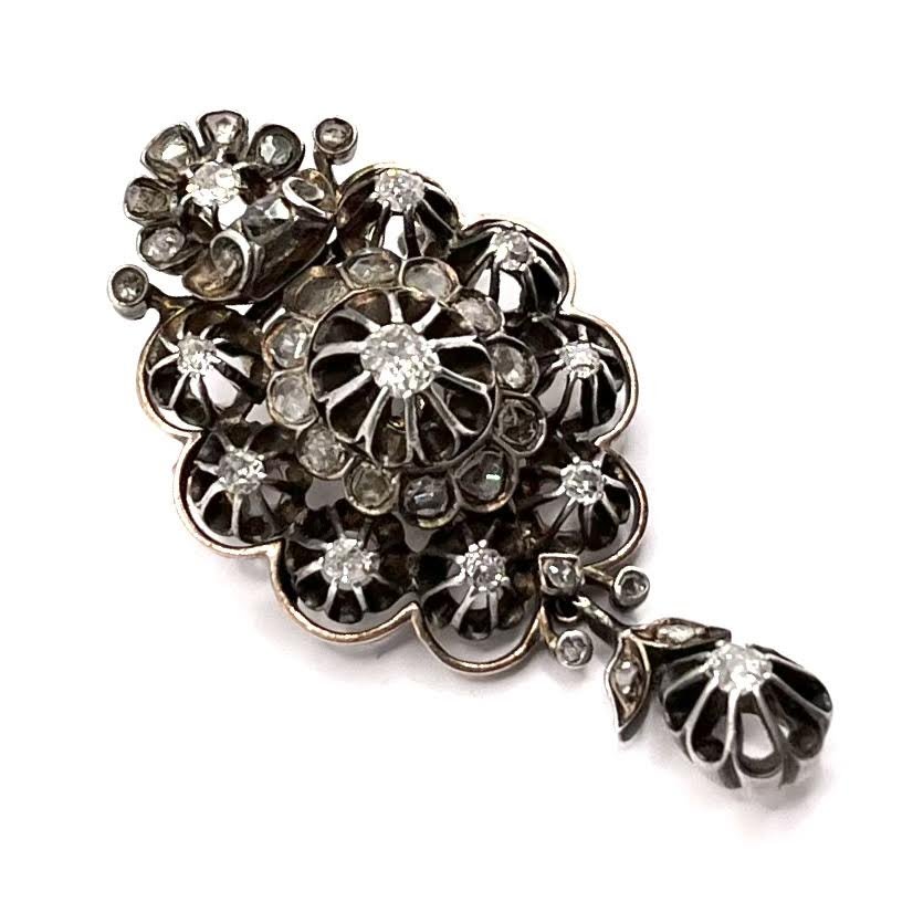 0493. Antique Diamond Medallion Brooch-photo-1