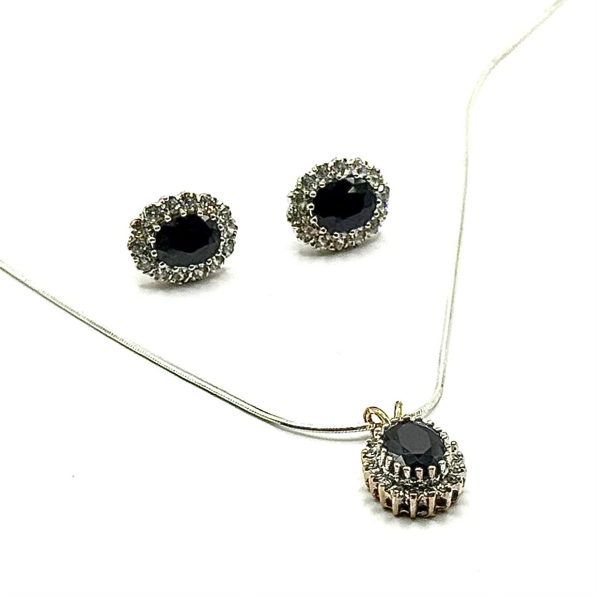 1472. Pair Of Vintage Gold Earrings And Pendant, Adorned With Diamonds And Sapphires-photo-8