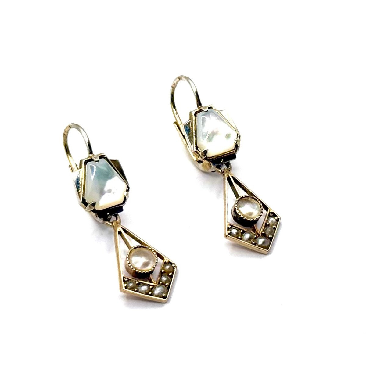 1404. A Pair Of Art Deco Earrings Adorned With Mother-of-pearl And Pearls.-photo-5