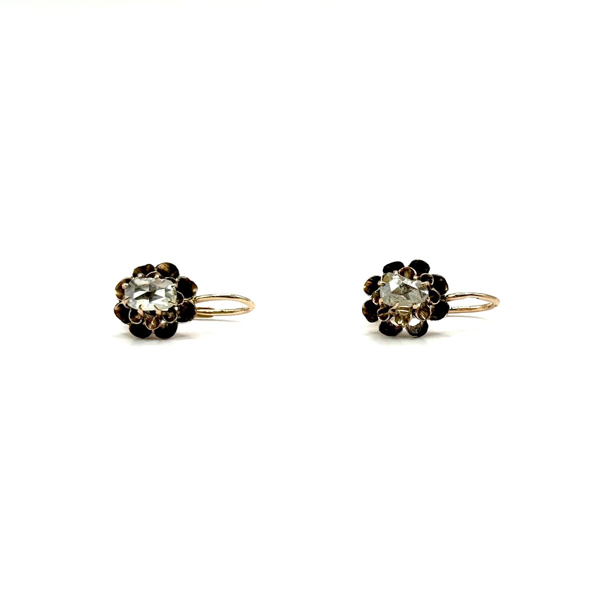 5189.Boucles d’oreilles anciennes en or ornées de diamants-photo-3
