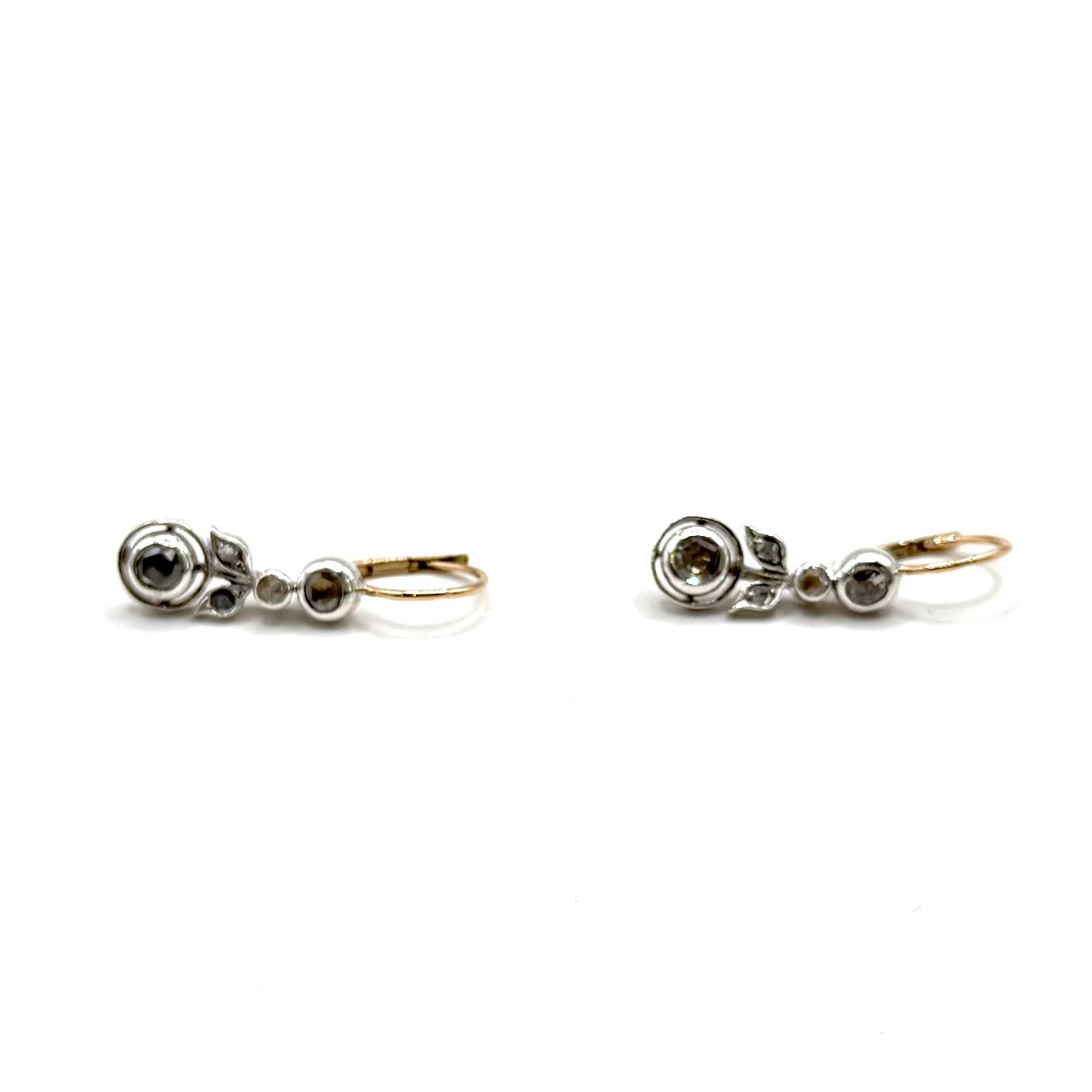 5190.Boucles d’oreilles Art nouveau en or ornées de diamants-photo-3