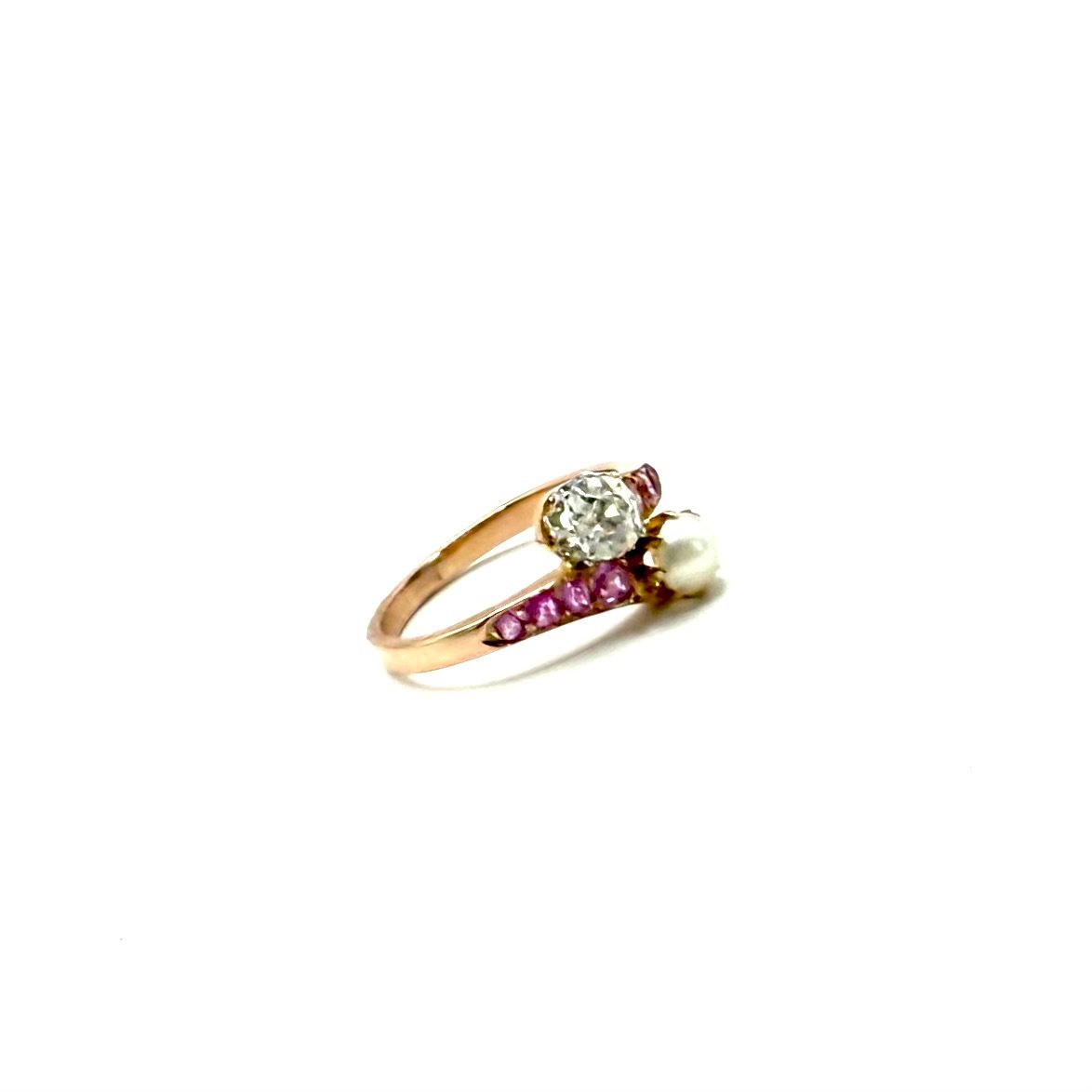 5123.Bague Art déco en or ornée de diamants, d’un rubis et de perles-photo-2