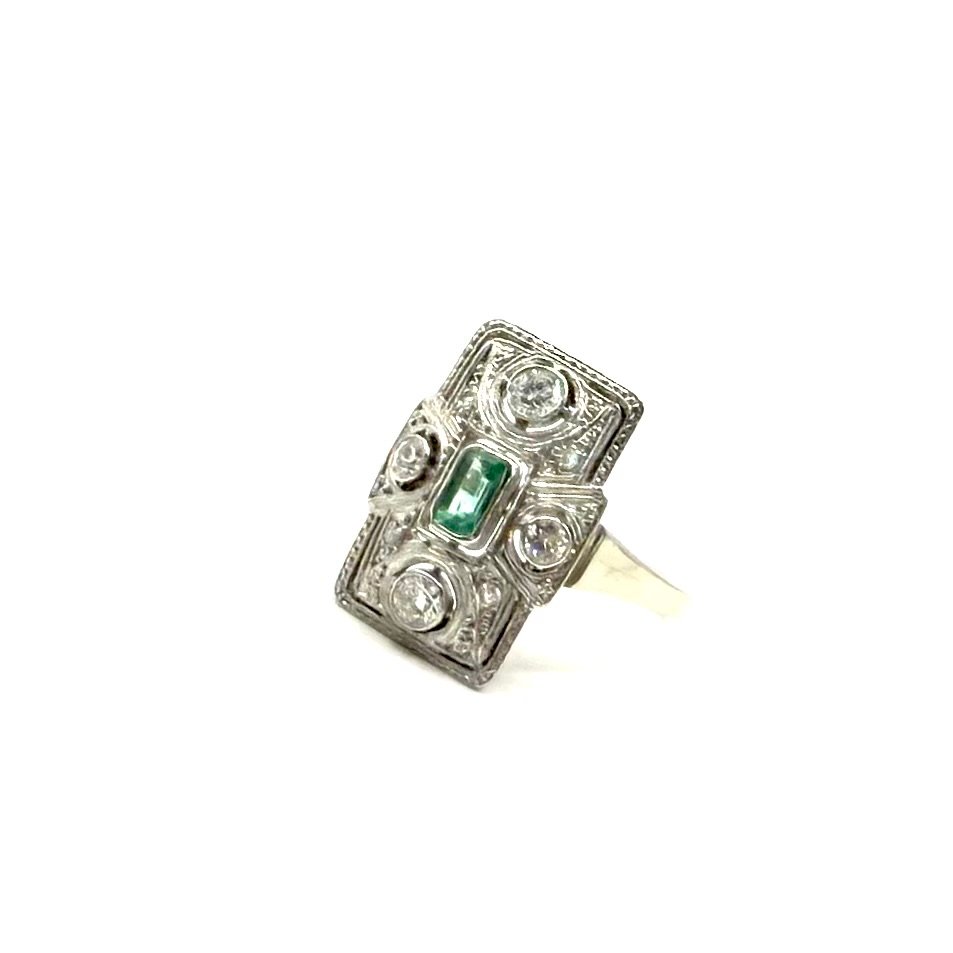 5138.Bague Art déco en or blanc ornée de diamants et d’une émeraude-photo-3