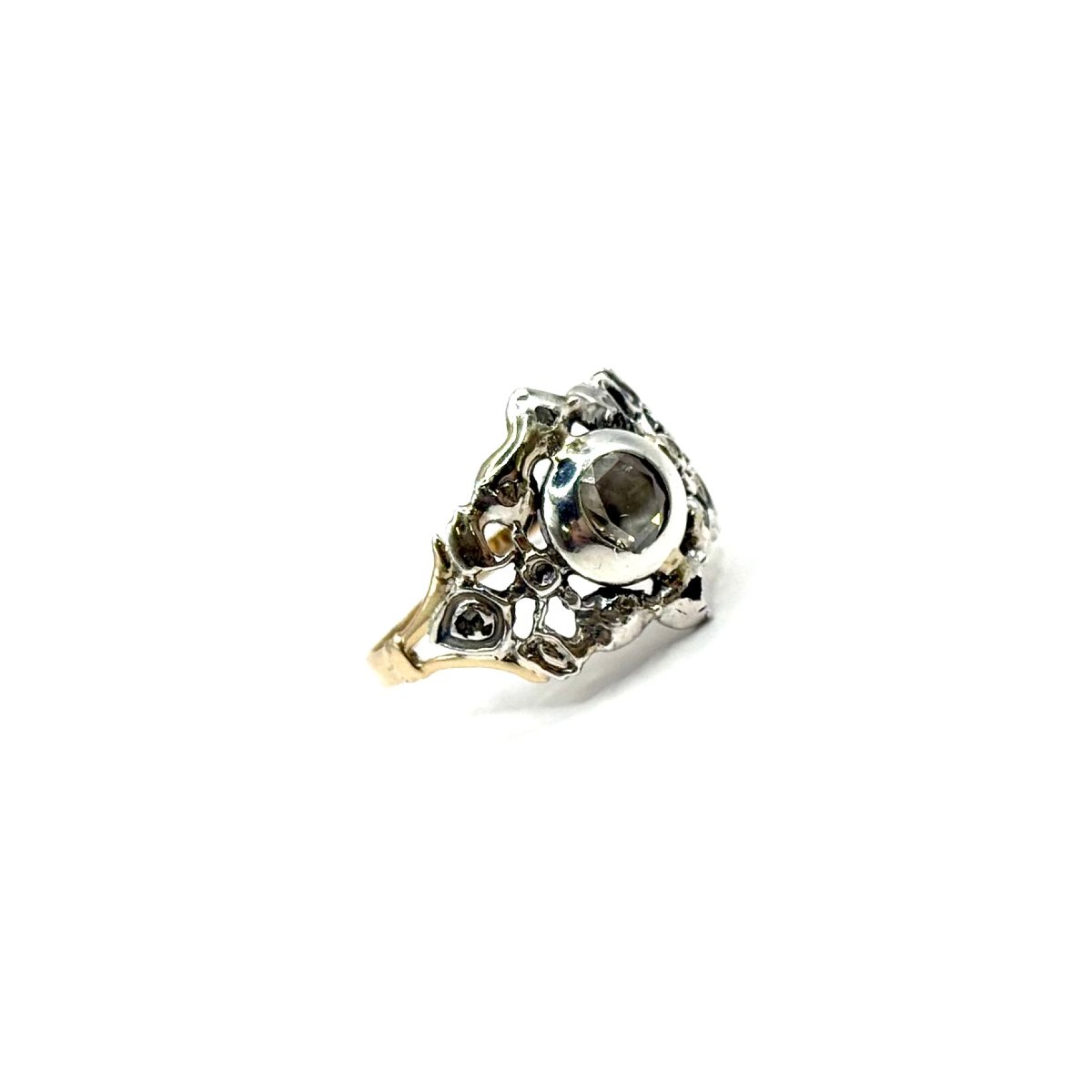 5091.Bague ancienne en or et argent ornée de diamants-photo-2