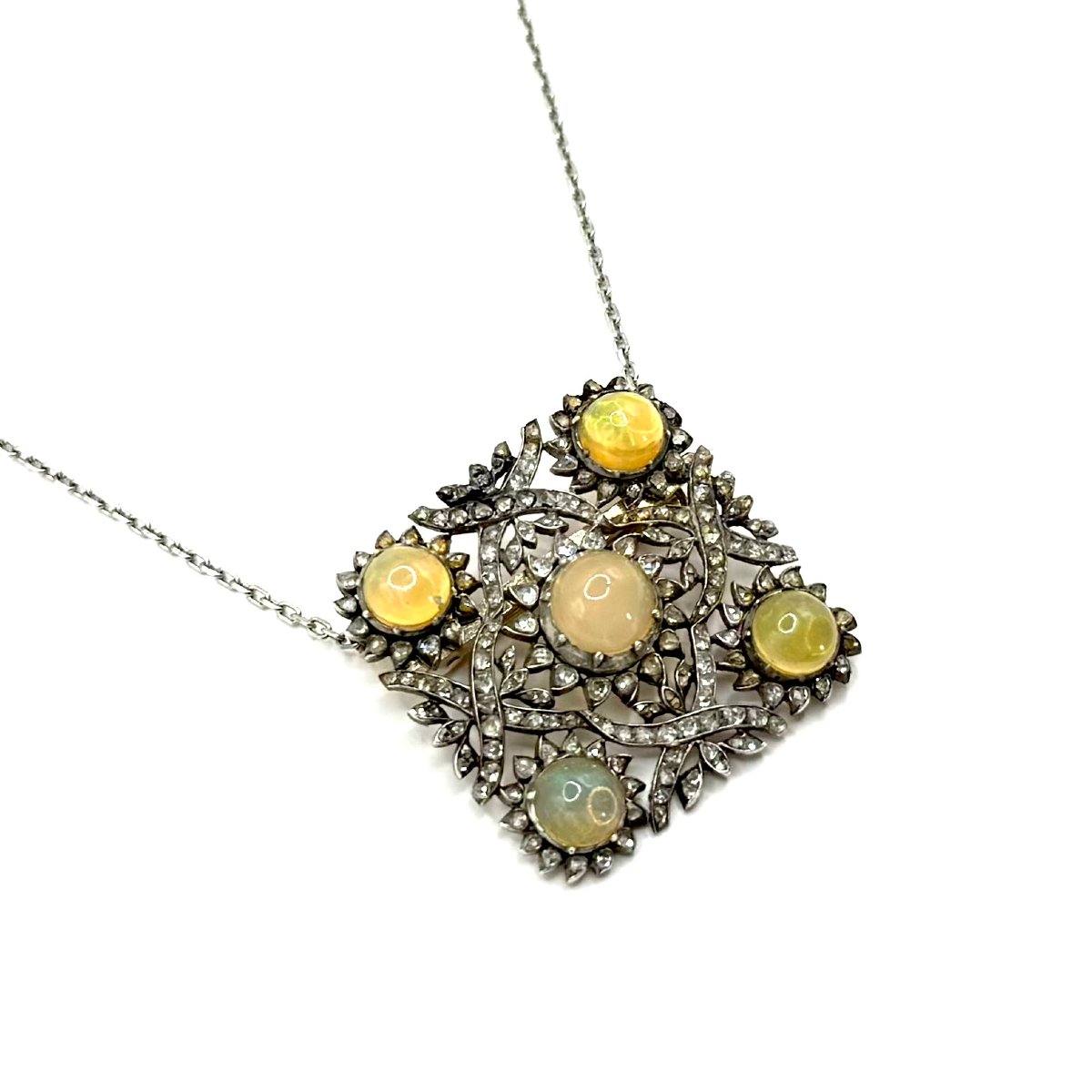 5127.Collier-broche Art déco en or orné de diamants et d’opales-photo-2