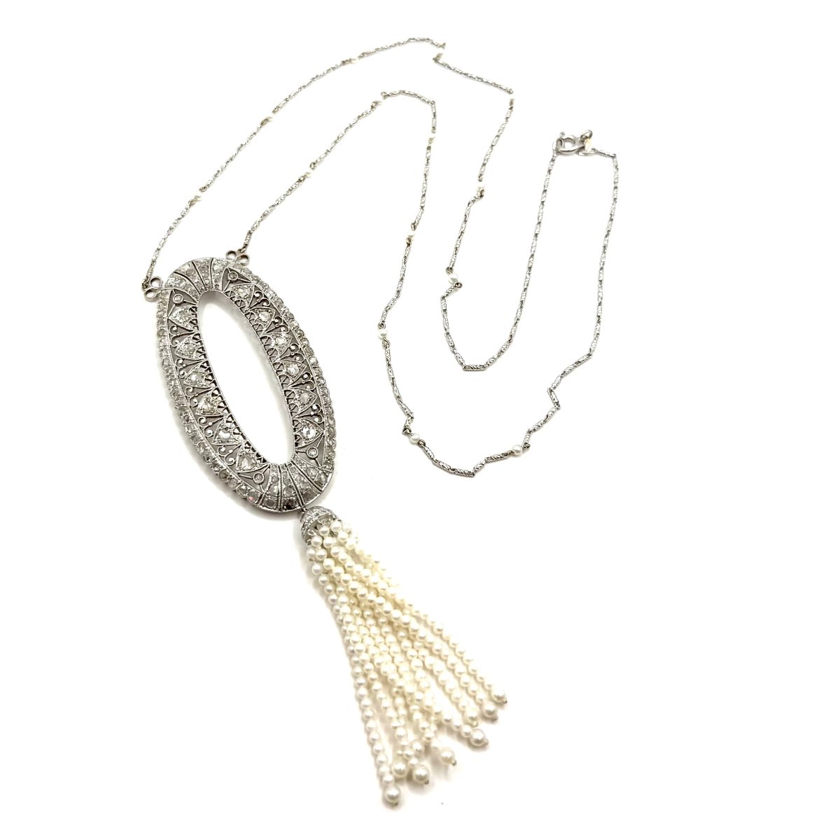 5126. Collier Art déco en or blanc avec diamants et perle d’eau douce-photo-2