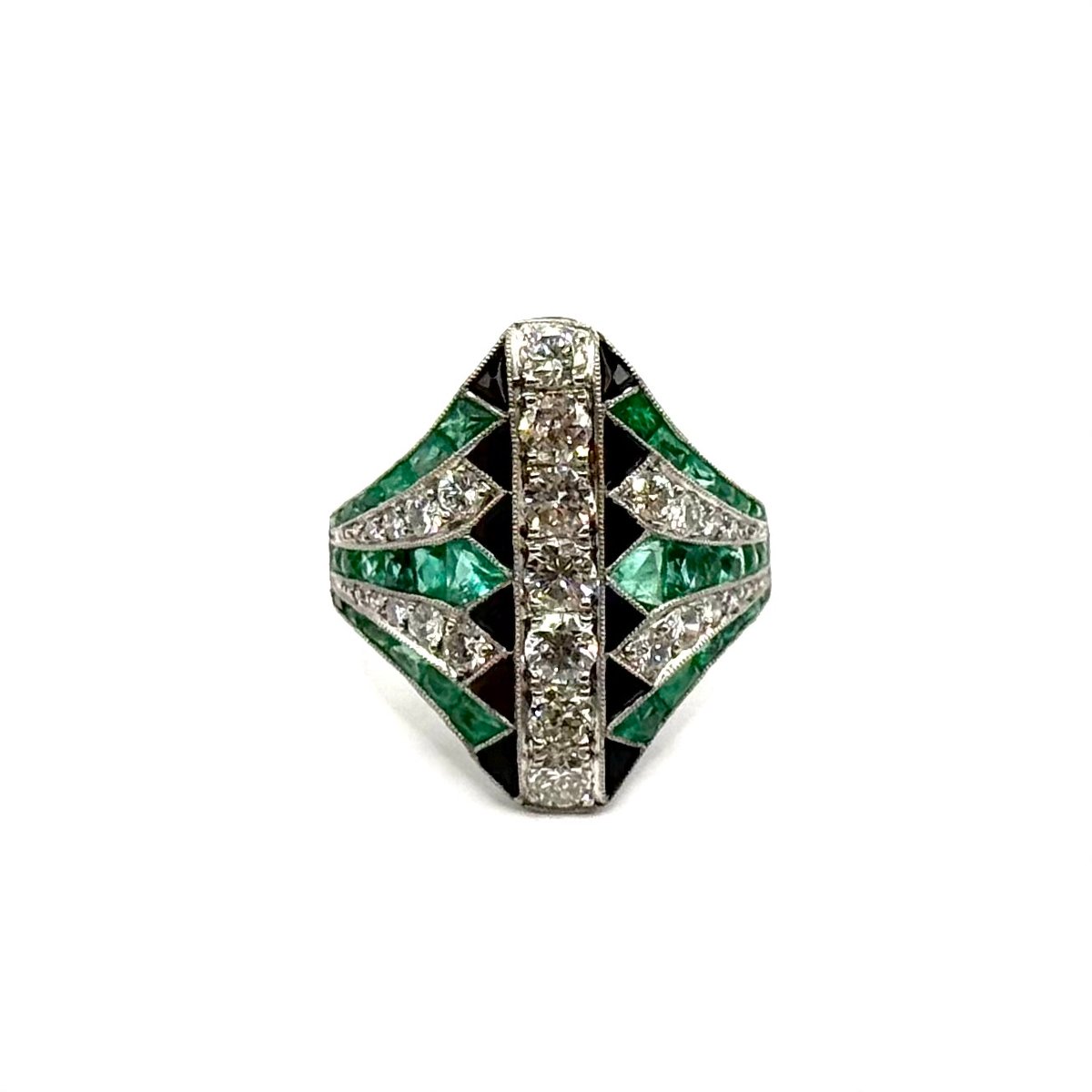 1424. Art Deco Ring With Diamond, Emerald And Onyx