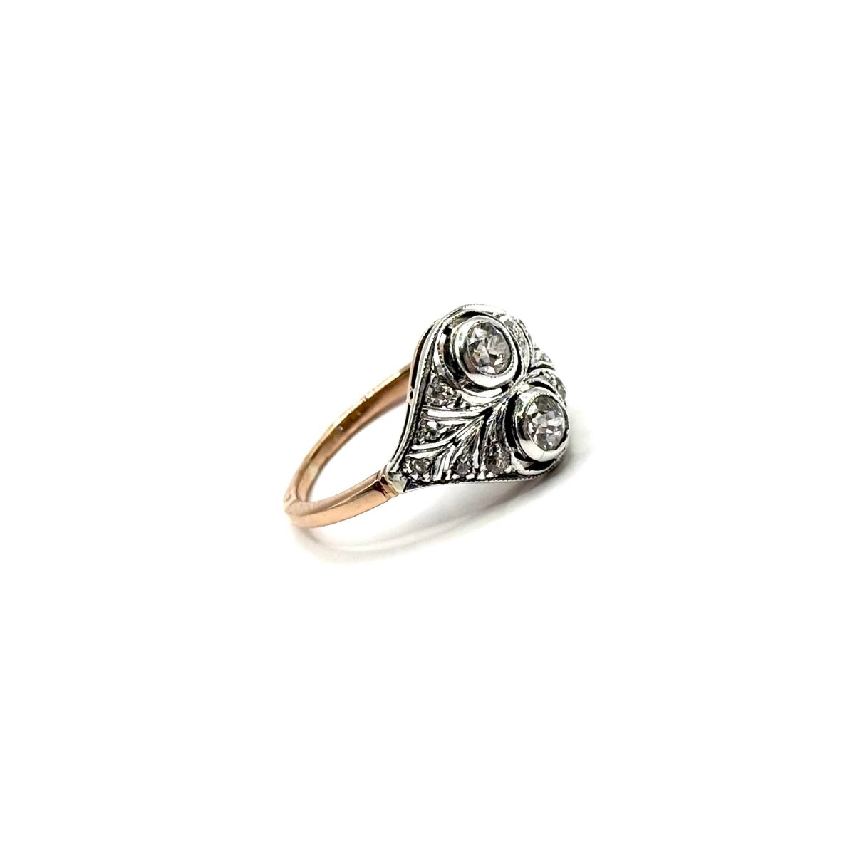 5008.  Bague Art déco ornée de diamants.-photo-2