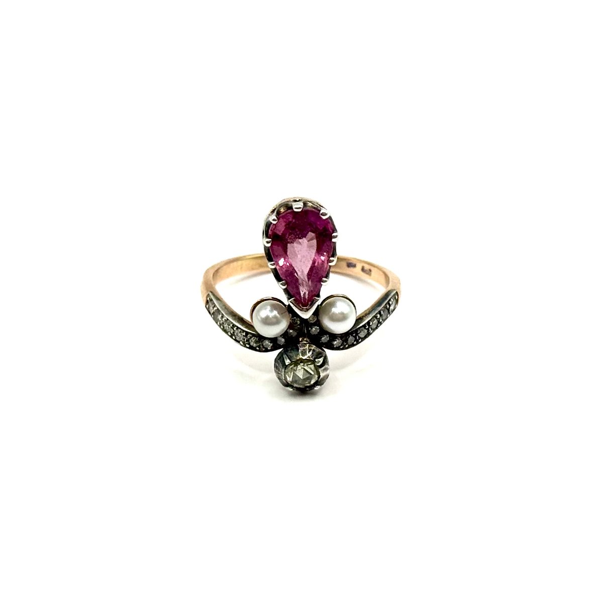 1656. Bague Tiara ornée d’un diamant, d’un saphir rose et d’une perle d’eau douce.-photo-1