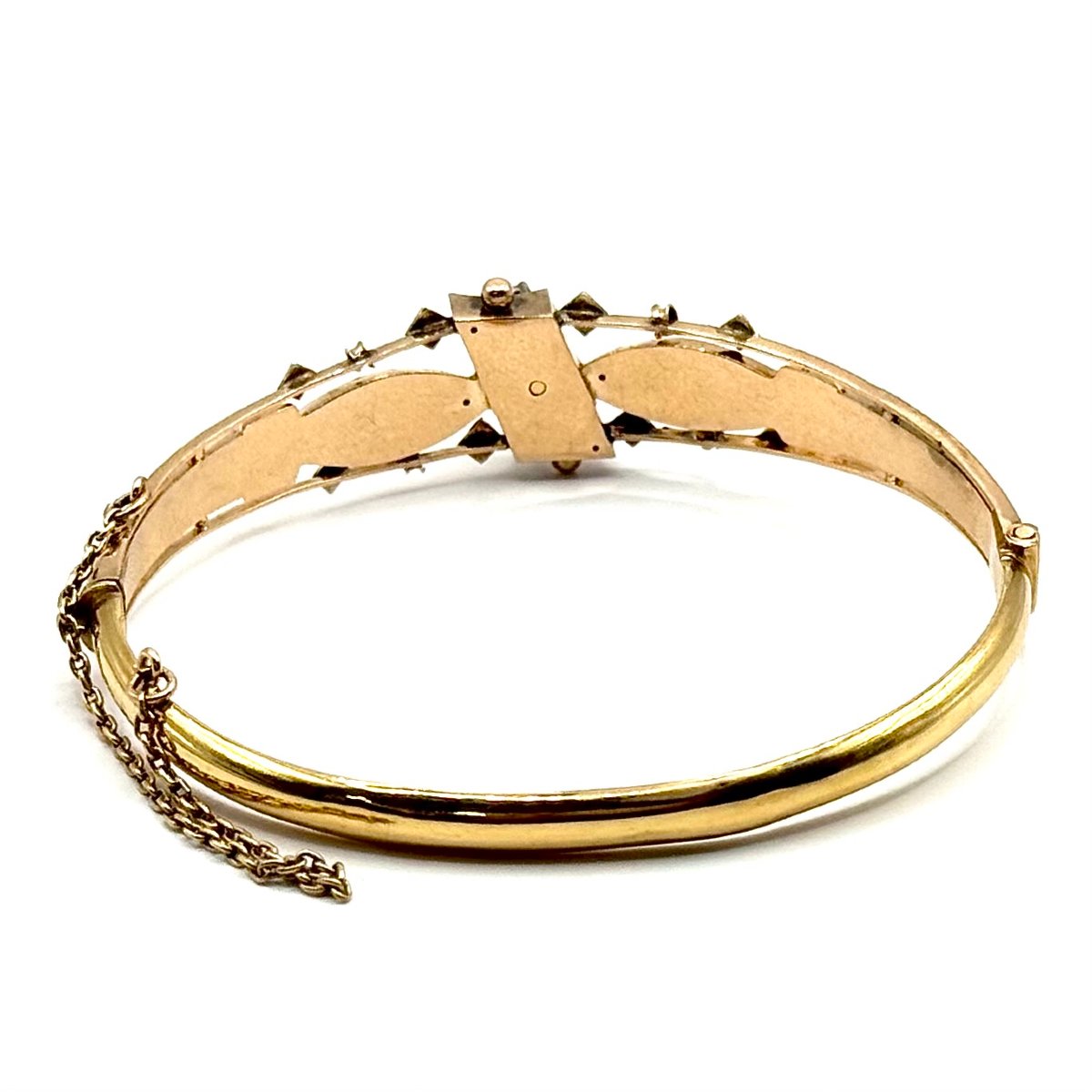 1568. Bracelet jonc en or orné de diamants.-photo-1