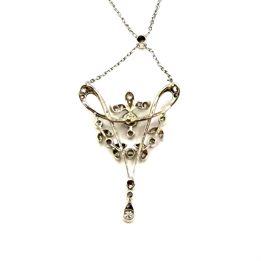 5246. Collier Art déco orné de diamants.-photo-4