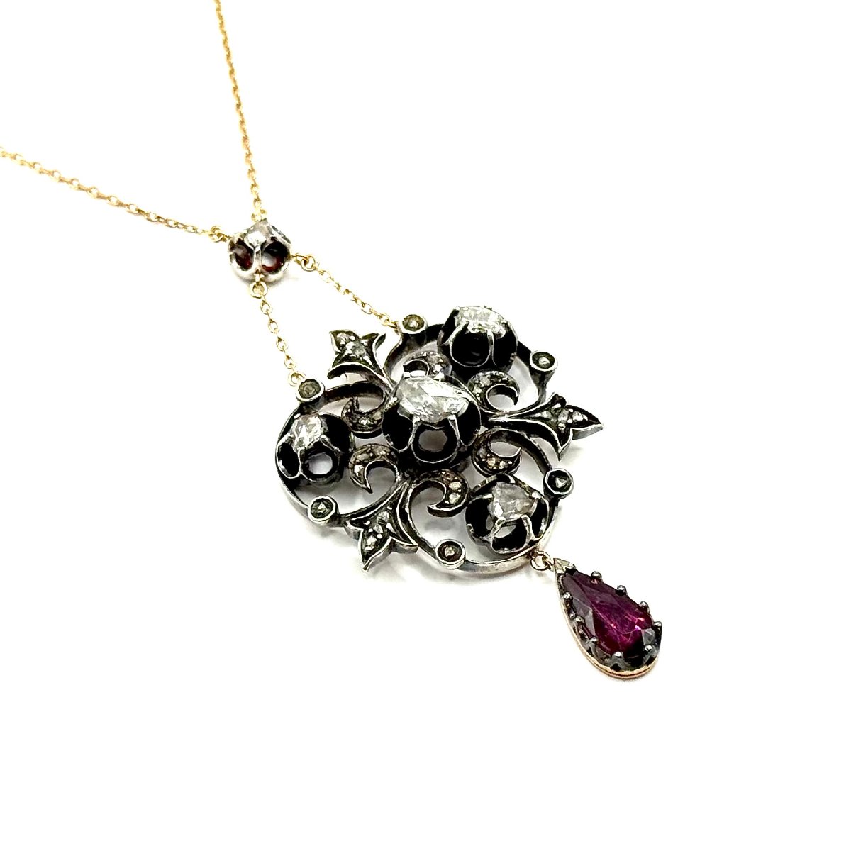 1639. Collier Art nouveau orné de diamants et de grenat.-photo-2