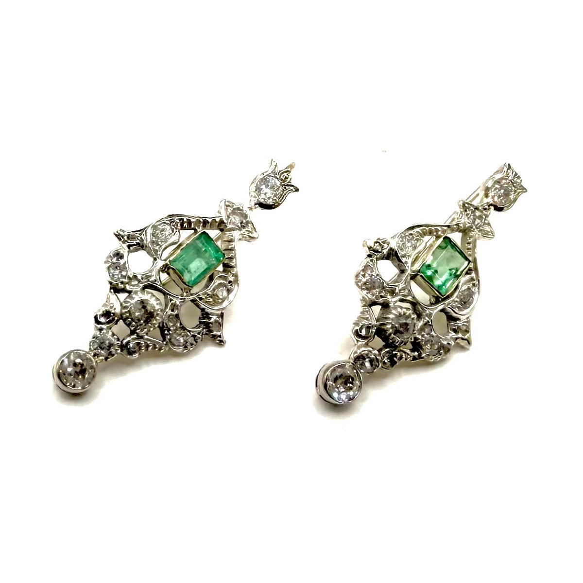  5251. Art Deco Gold Earrings  With Diamonds And Emeralds.-photo-2