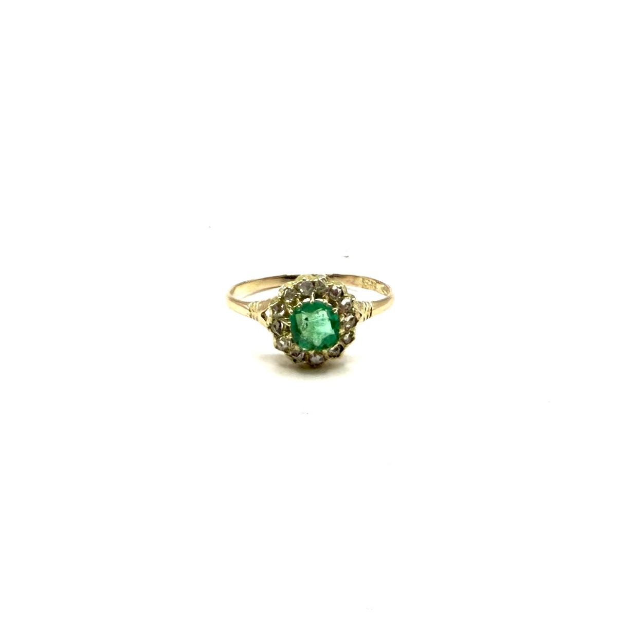 5260. Bague Art déco en or ornée de diamants et d’une émeraude.-photo-1