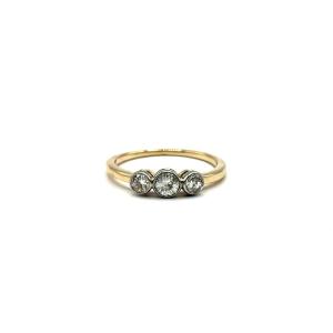5029. Bague Art déco en or avec diamants
