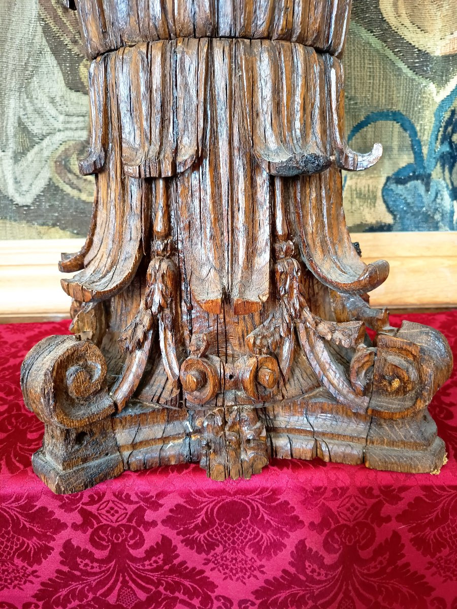 Pair Of 18th-century Corinthian Capitals Forming A Saddle-photo-2