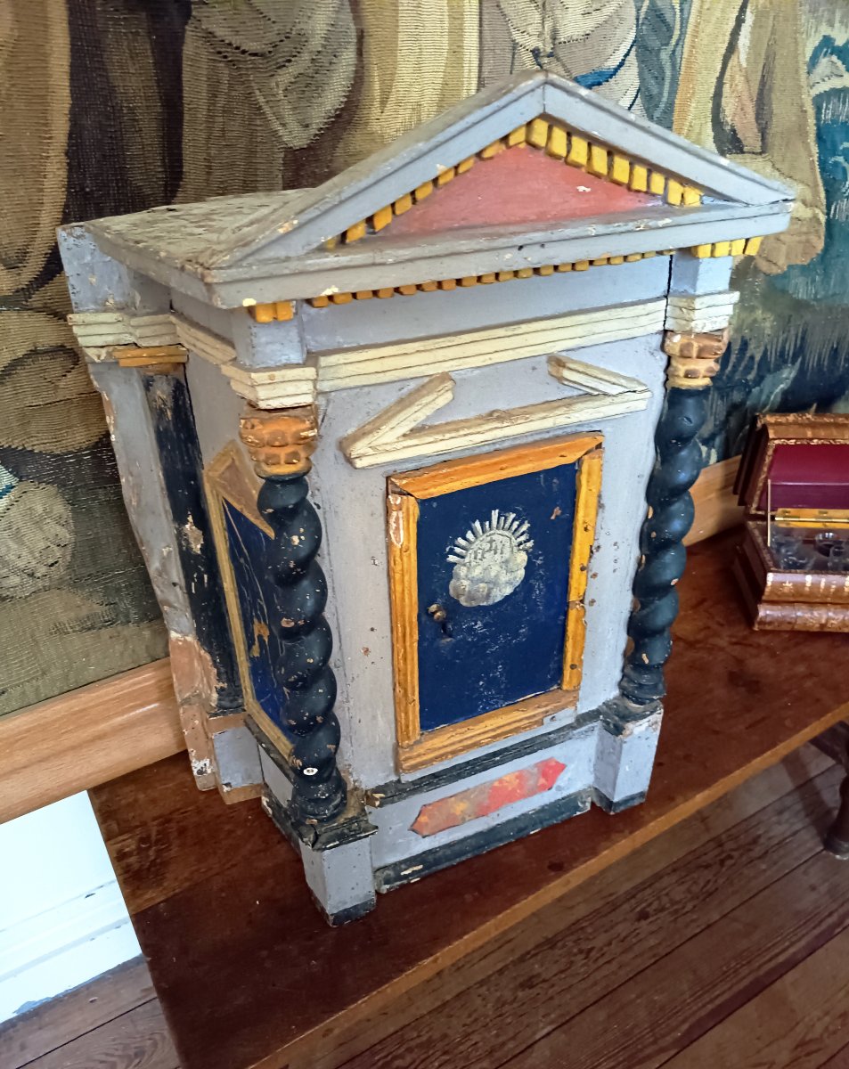 Tabernacle en bois polychrome, début du XVIIIEME siècle -photo-2