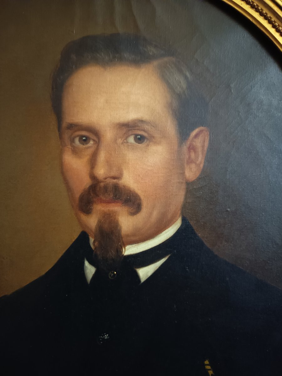 Portait ovale d'un notable XIXème siècle -photo-3