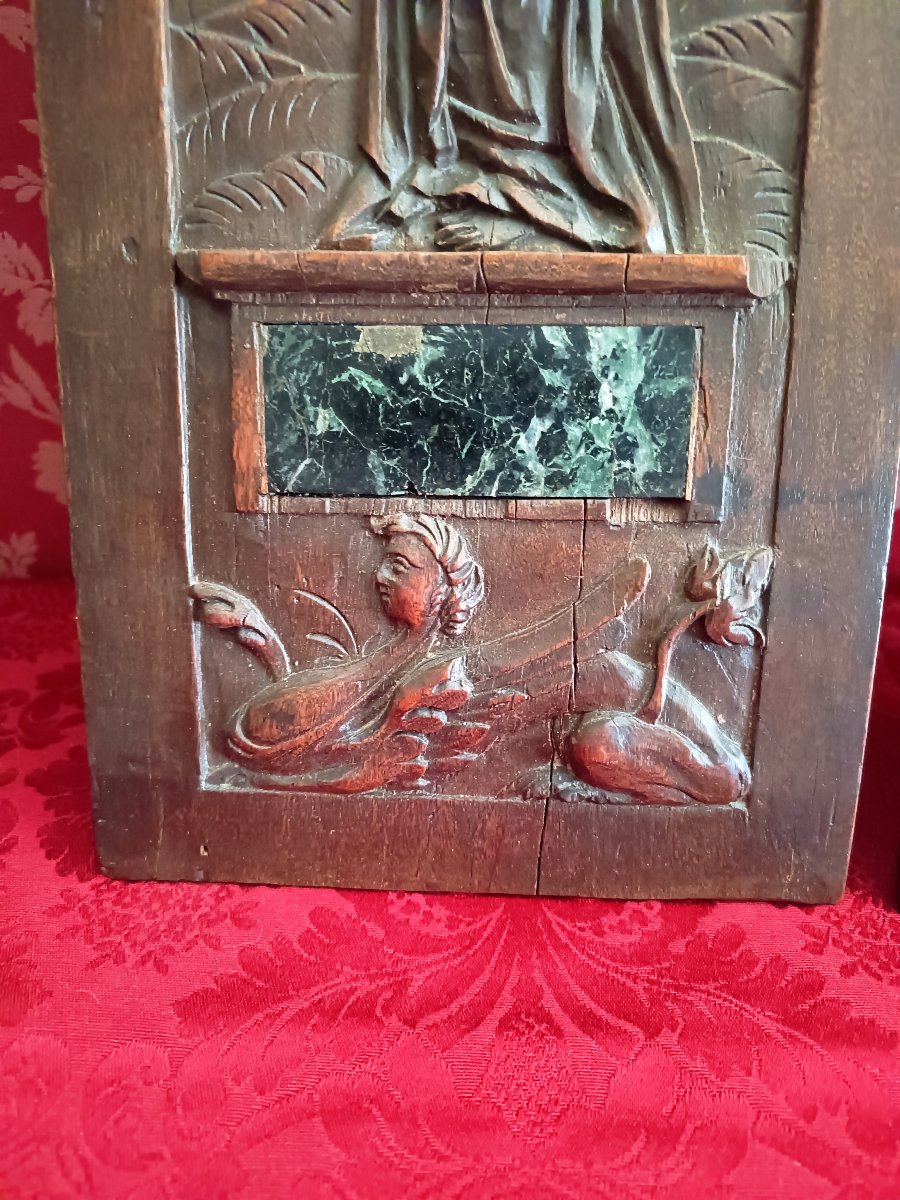 Paire de panneaux Renaissance sculptés en noyer, vers 1600-photo-2