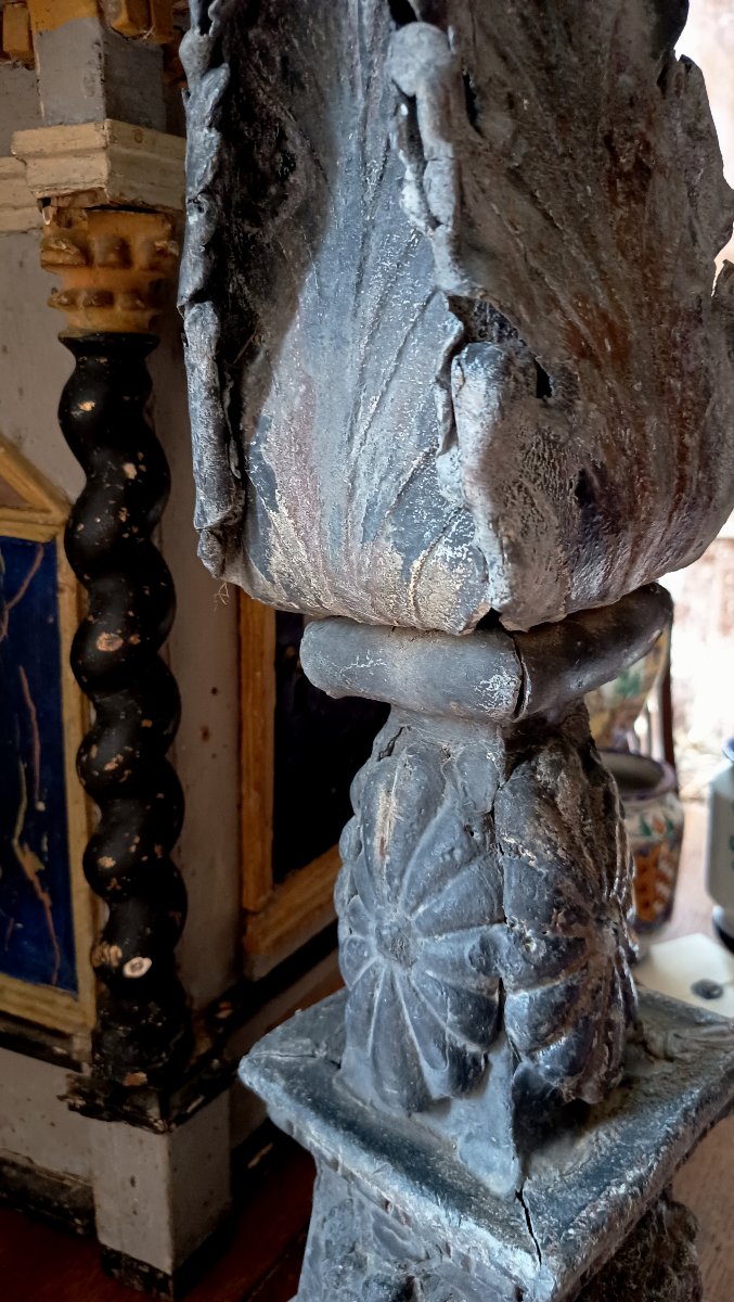 Lead Ridge Finial Decorated With Lion Heads And Acanthus Leaves, Late 16th–early 17th Century-photo-4