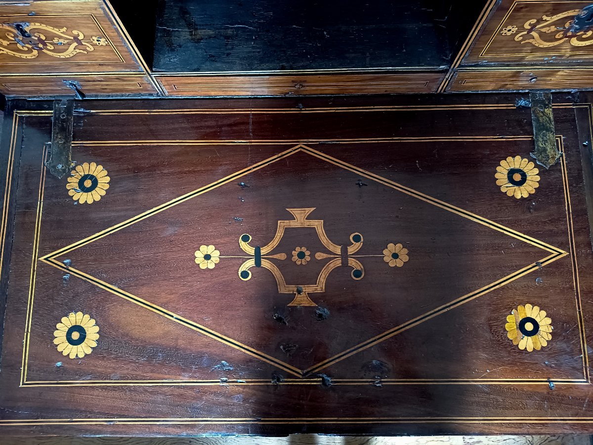 Travel Writing Desk (or "bargueno") Made Of Solid Mahogany With Marquetry, Liguria, Early 18th Century-photo-3