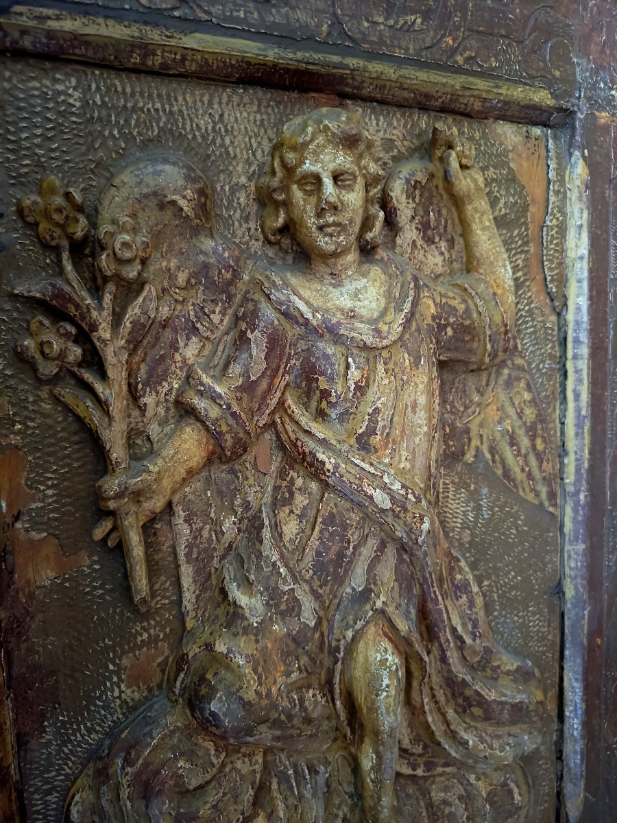 Grand panneau sculpté en bas relief , ange sur un nuage France ou Flandres début du xviième -photo-2