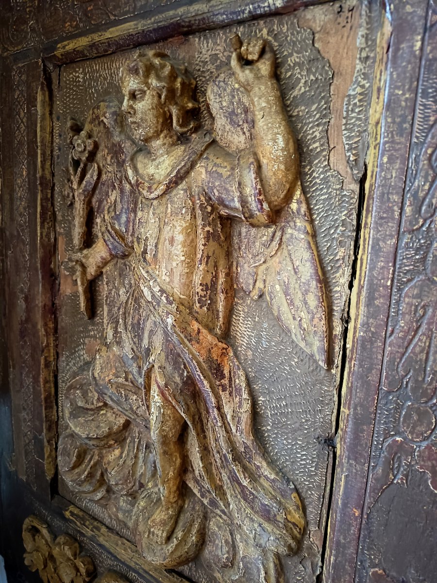 Grand panneau sculpté en bas relief , ange sur un nuage France ou Flandres début du xviième -photo-4