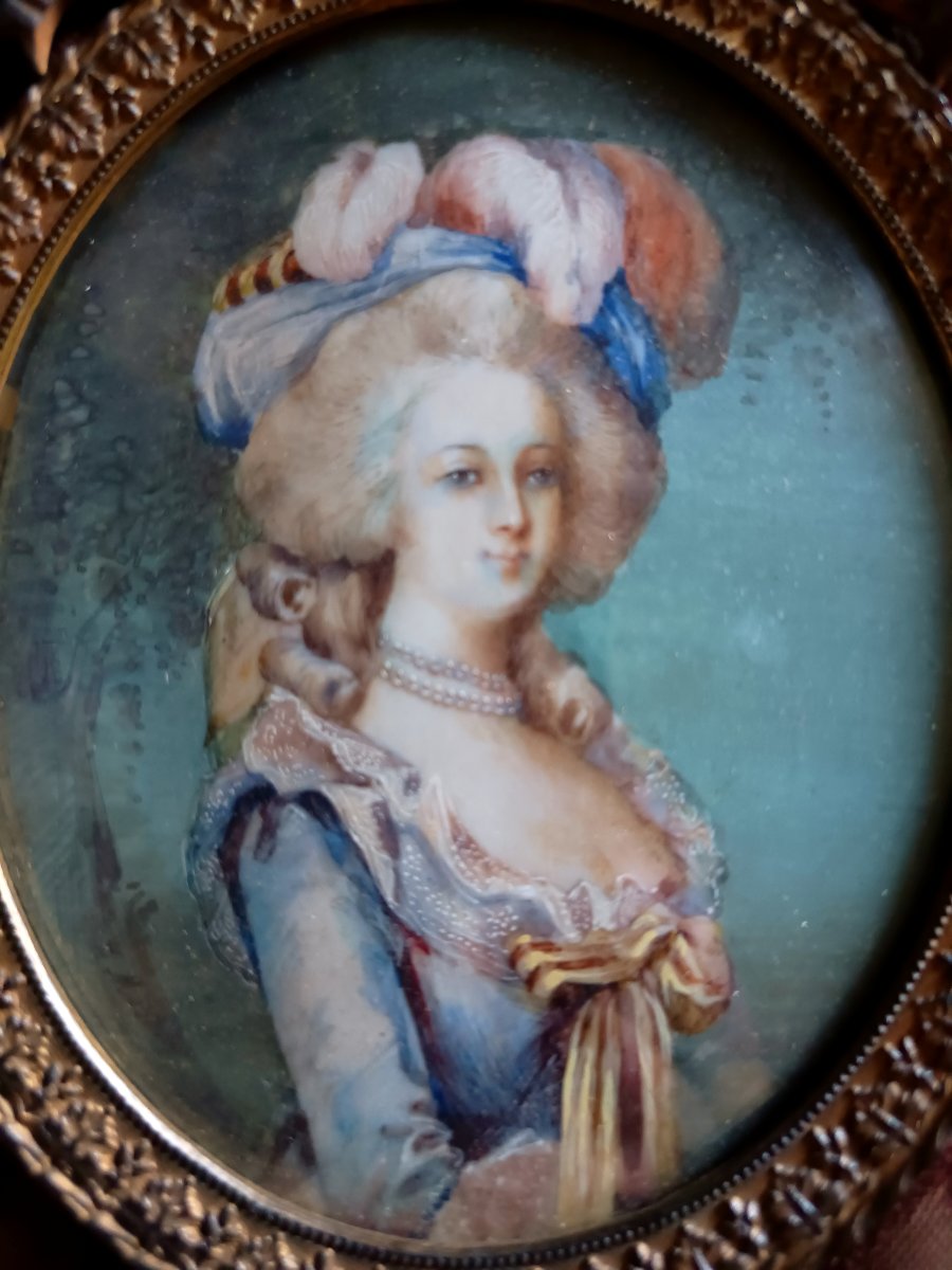 Ivory Miniature, Portrait Of Marie Antoinette, Signed By Louis Masson — Late 19th Century -photo-4