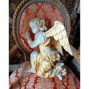 Angel Adorer Late 17th Century, Italy .