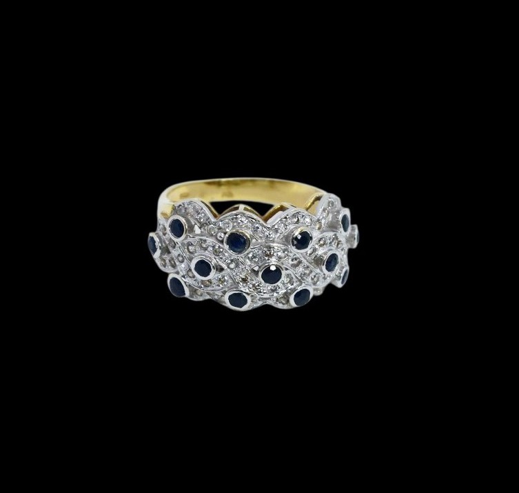 750 Gold Dome Ring With Sapphires