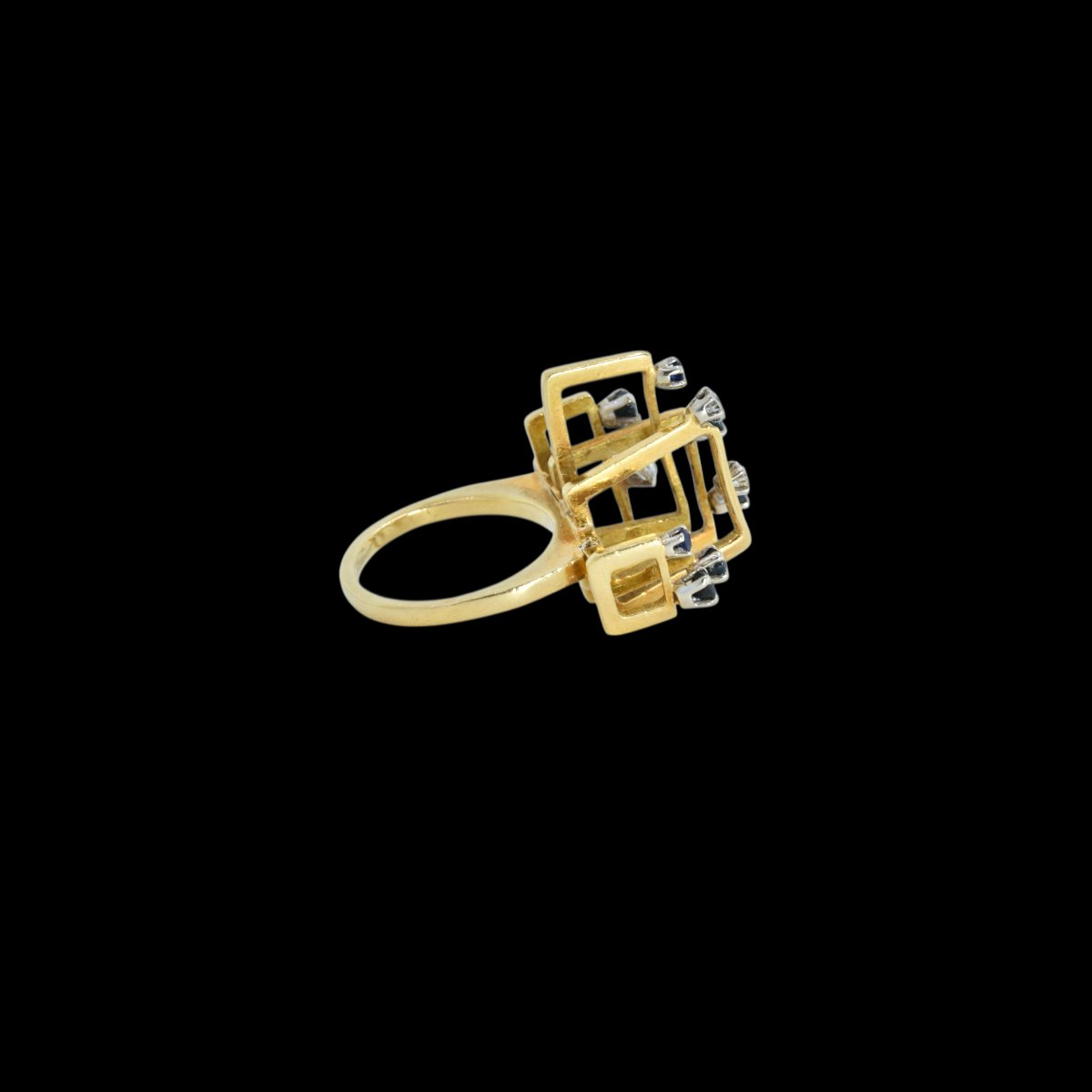 18k Gold Ring With Sapphires And Synthetic Diamonds-photo-4