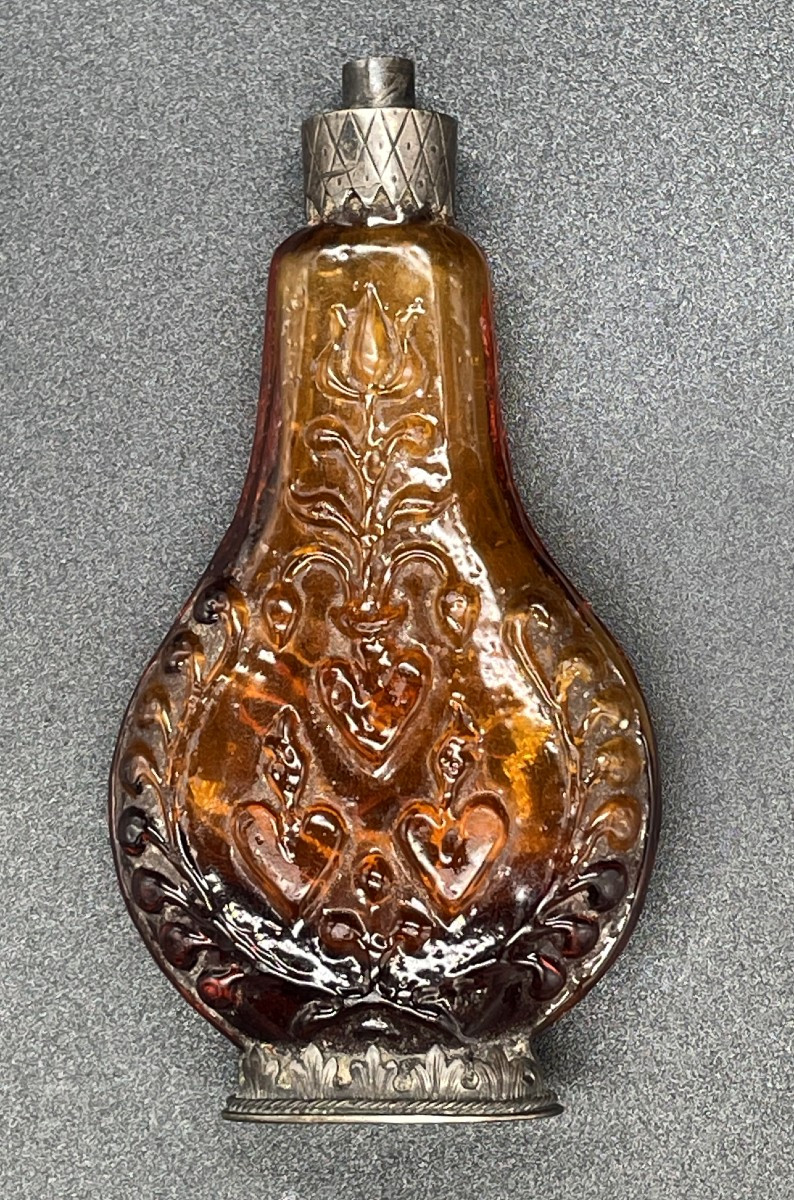 Flacon de parfum Bernard Perrot