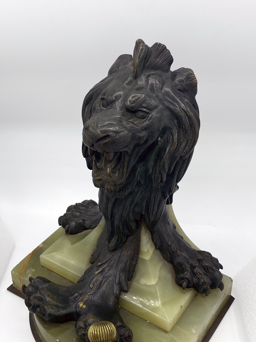 Horloge de table Lion en bronze, socle en marbre, sphère en verre, fonctionnelle-photo-2