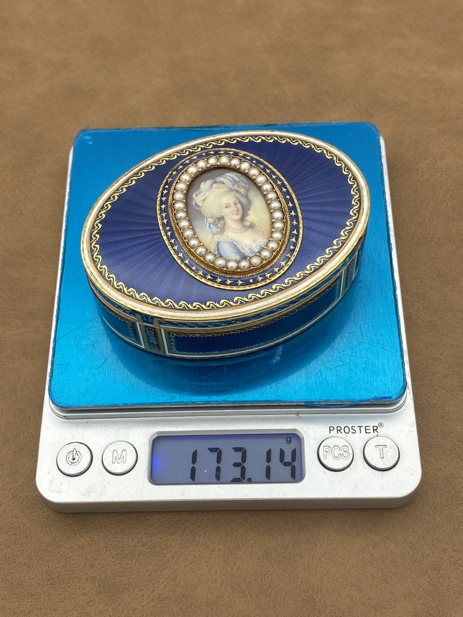Oval Gold And Enamel Snuff Box With Miniature Of Marie Antoinette, 1700–1800-photo-8