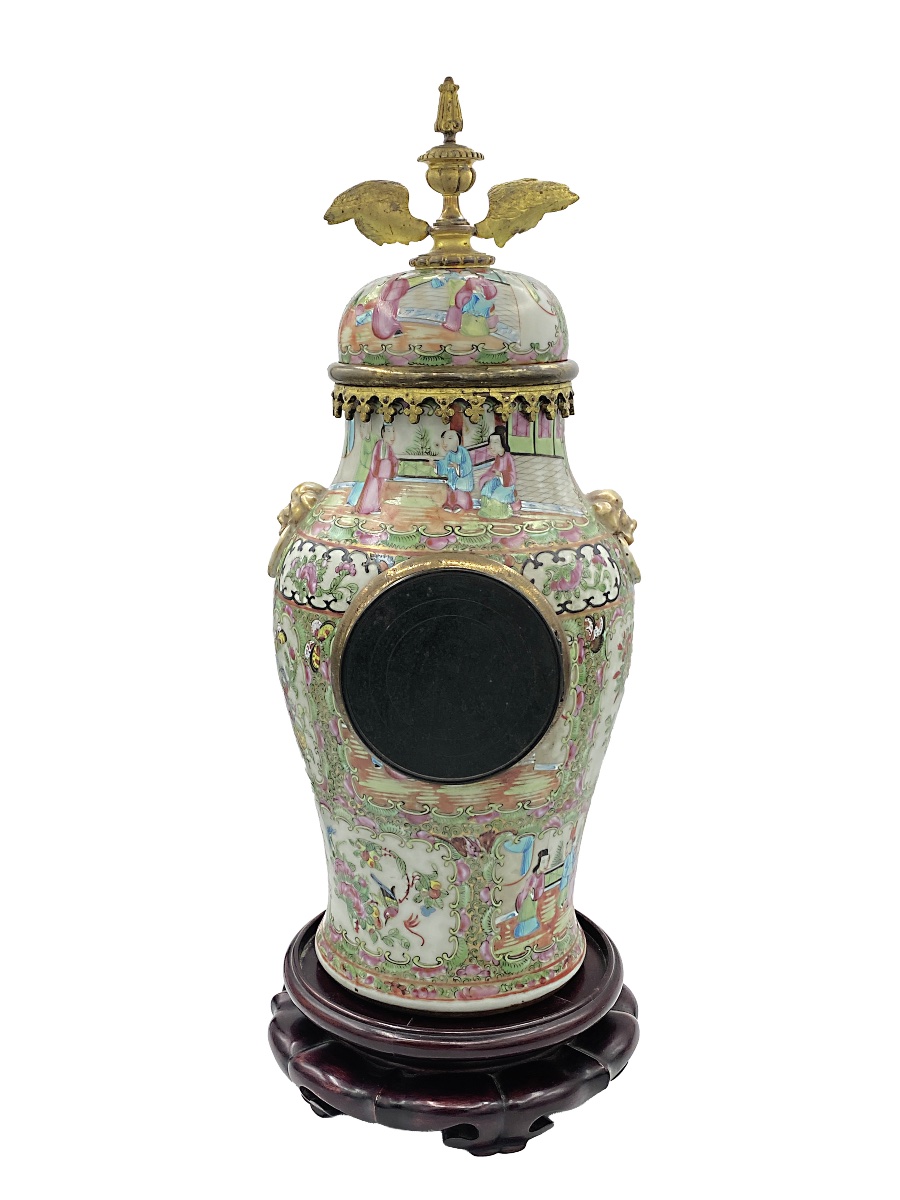 French Clock In A Canton Famille Rose Porcelain Vase, Late 19th Century-photo-4