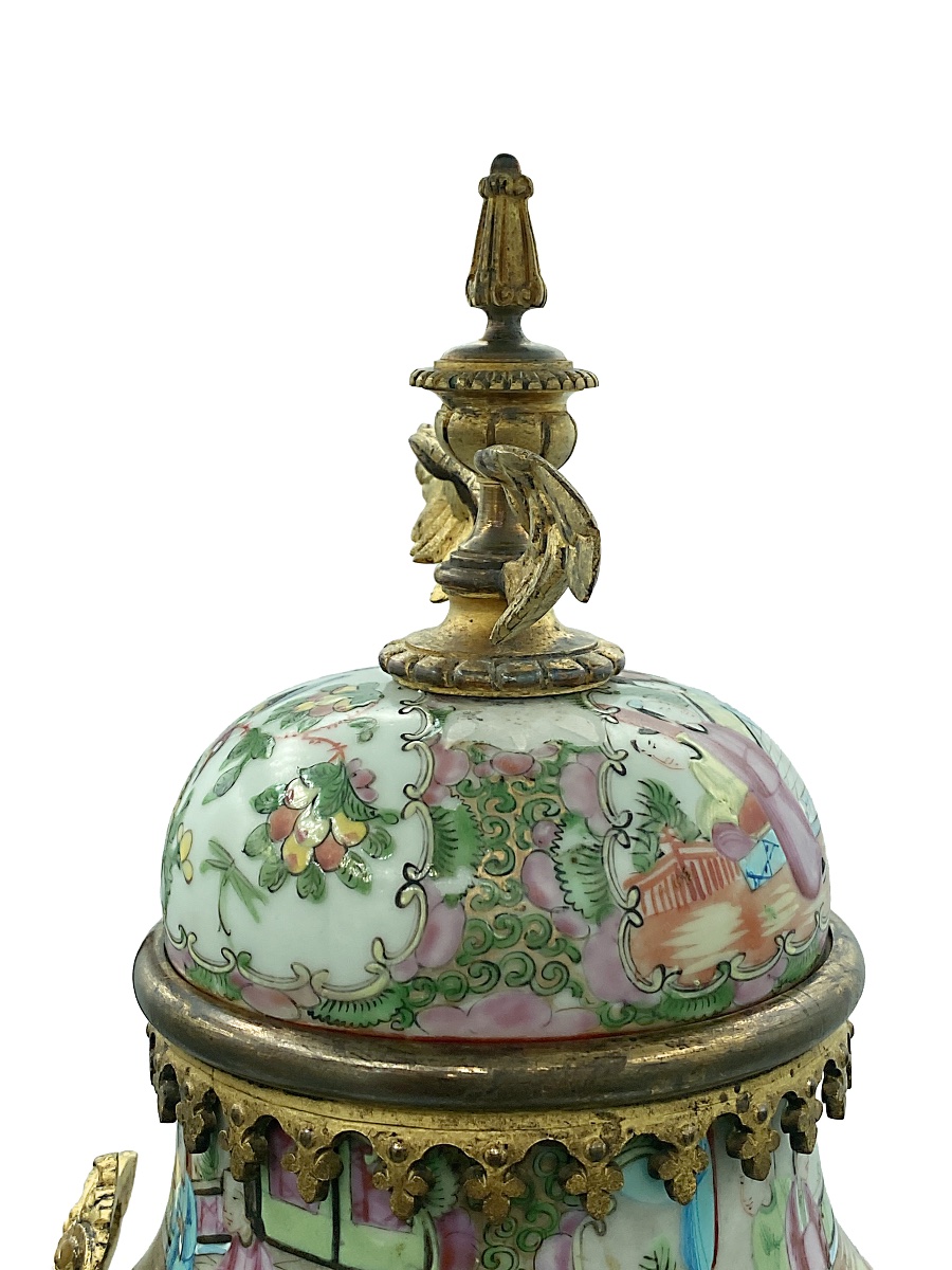 French Clock In A Canton Famille Rose Porcelain Vase, Late 19th Century-photo-5