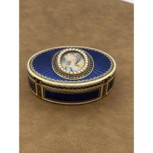 Oval Gold And Enamel Snuff Box With Miniature Of Marie Antoinette, 1700–1800