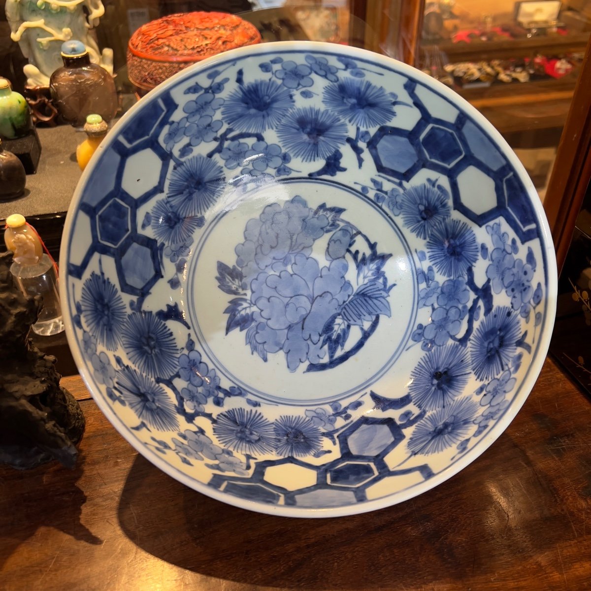 Grand Bol En Porcelaine Japonaise Bleu Blanc, Japon, Arita, Edo Period, Fin Du 18ème Siècle.-photo-3
